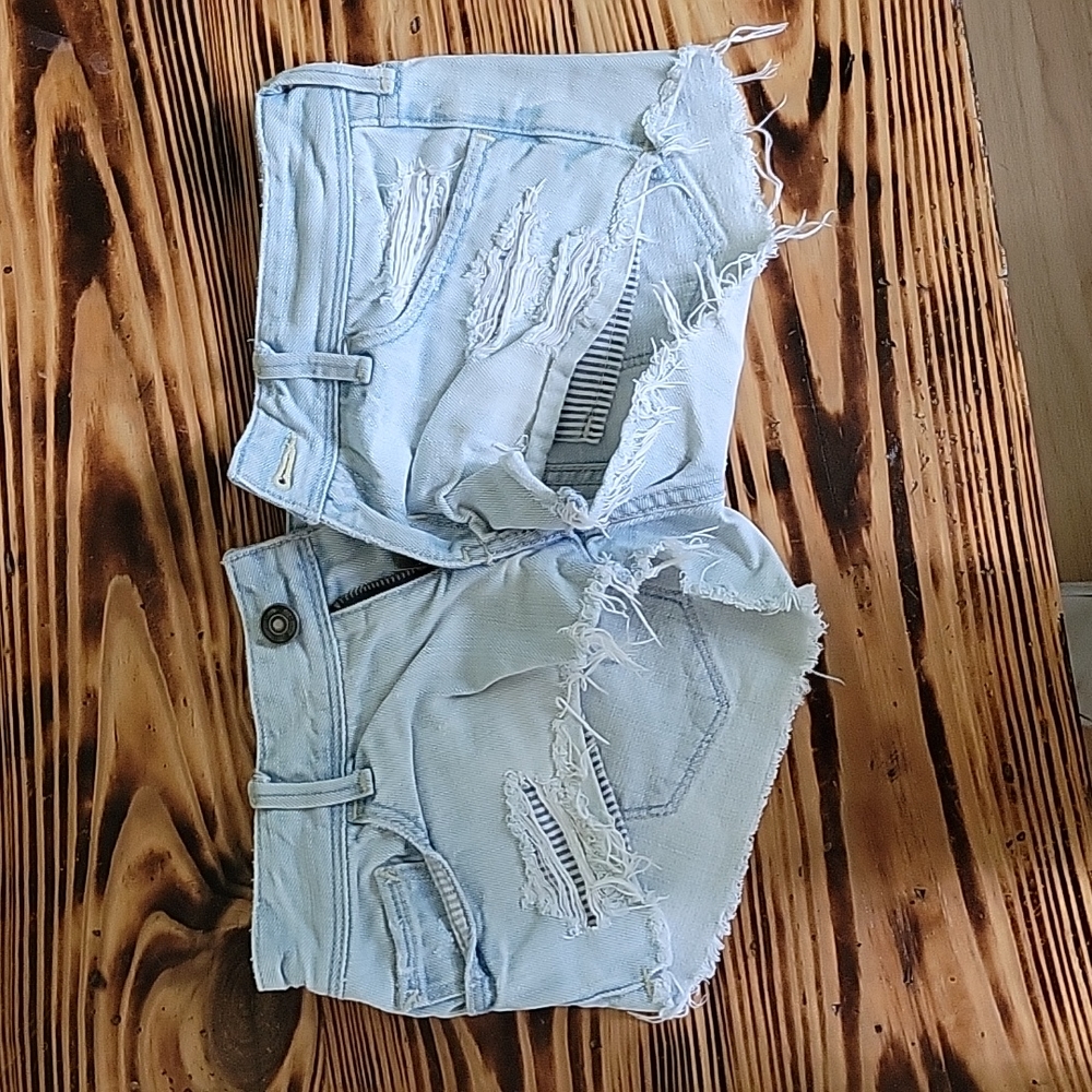 Short shorts
